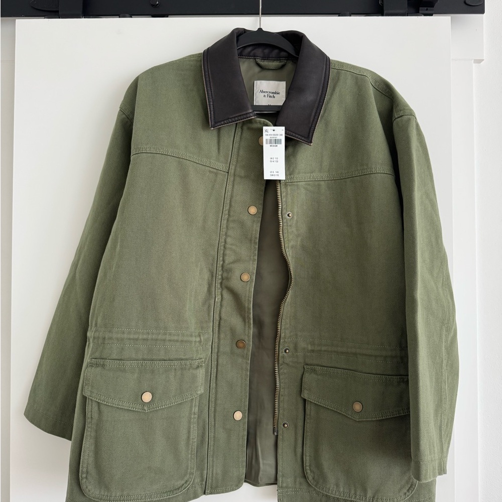 Cinched waist workwear / chore jacket